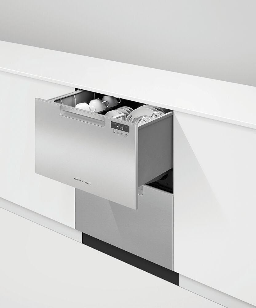 24 Inch Stainless Steel Dishwasher with 14 Place Settings D752